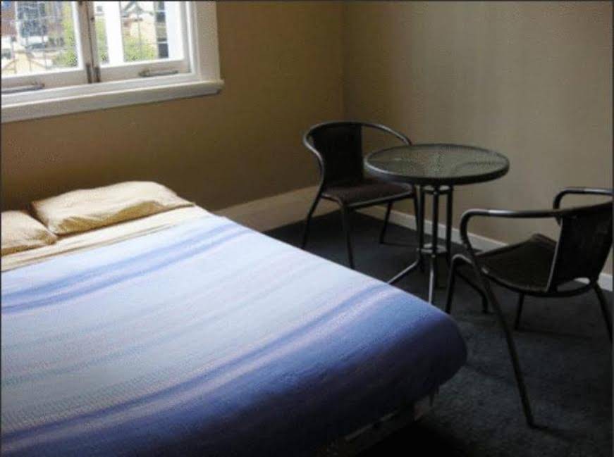 Surf 'N' Snow Backpackers - Hostel / Backpacker