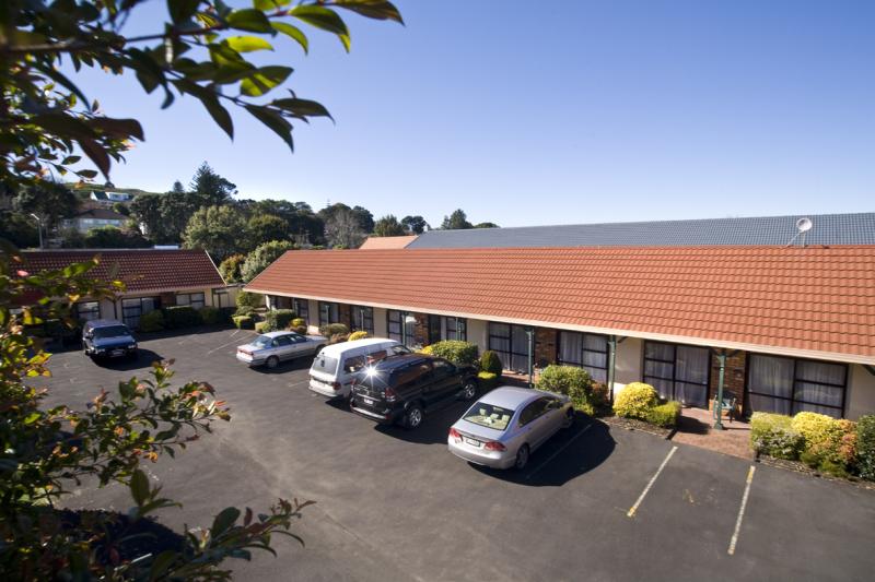 Tudor Court Motor Lodge