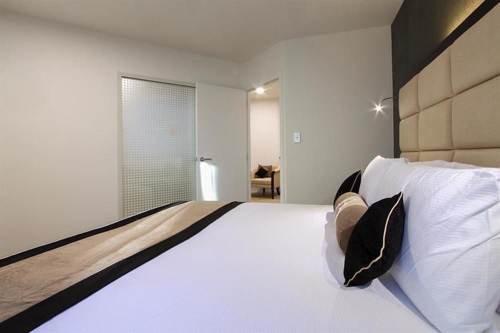 VR Queen Street Hotel