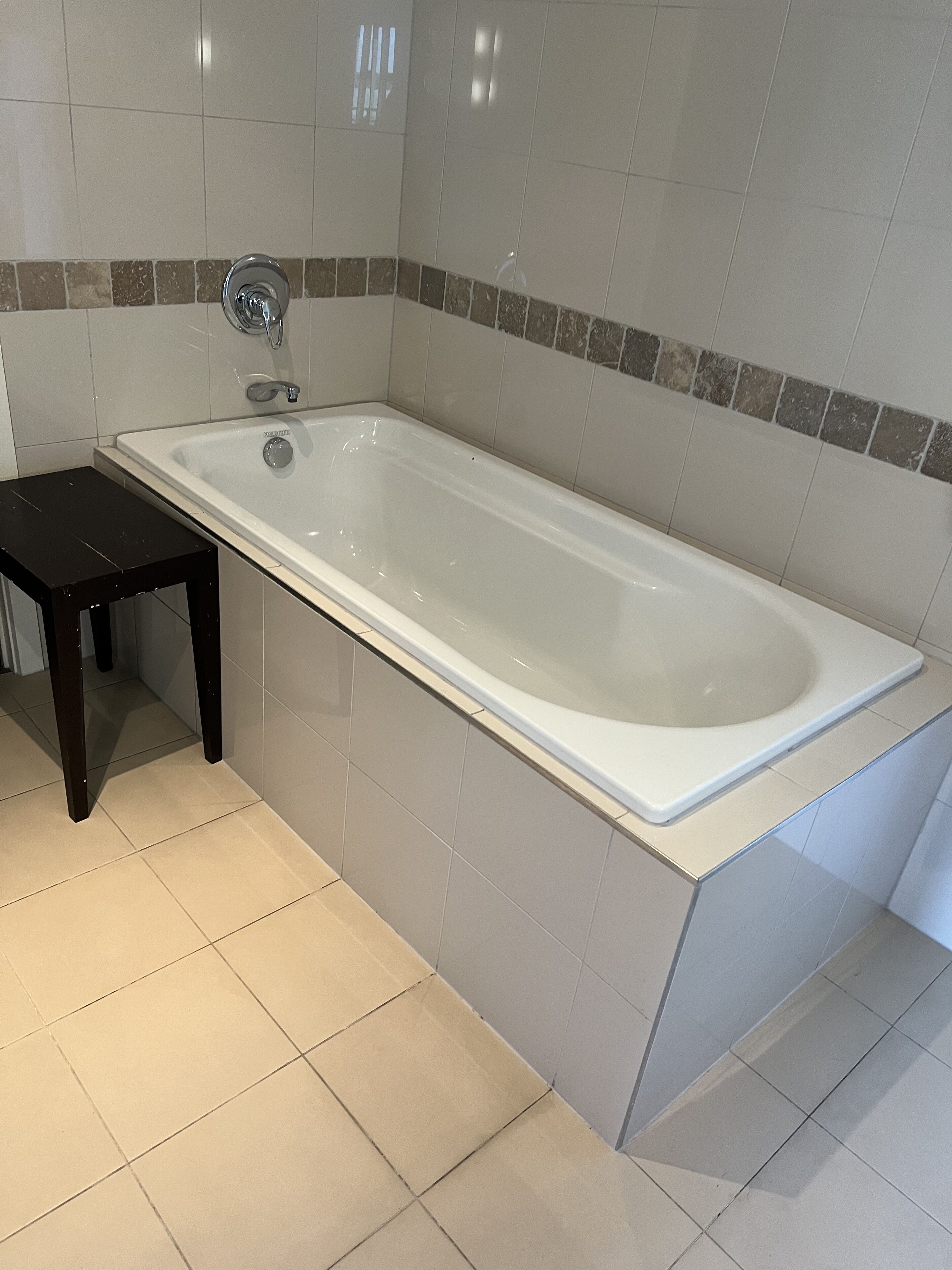 Waterfront Seaview Hotel Apartments