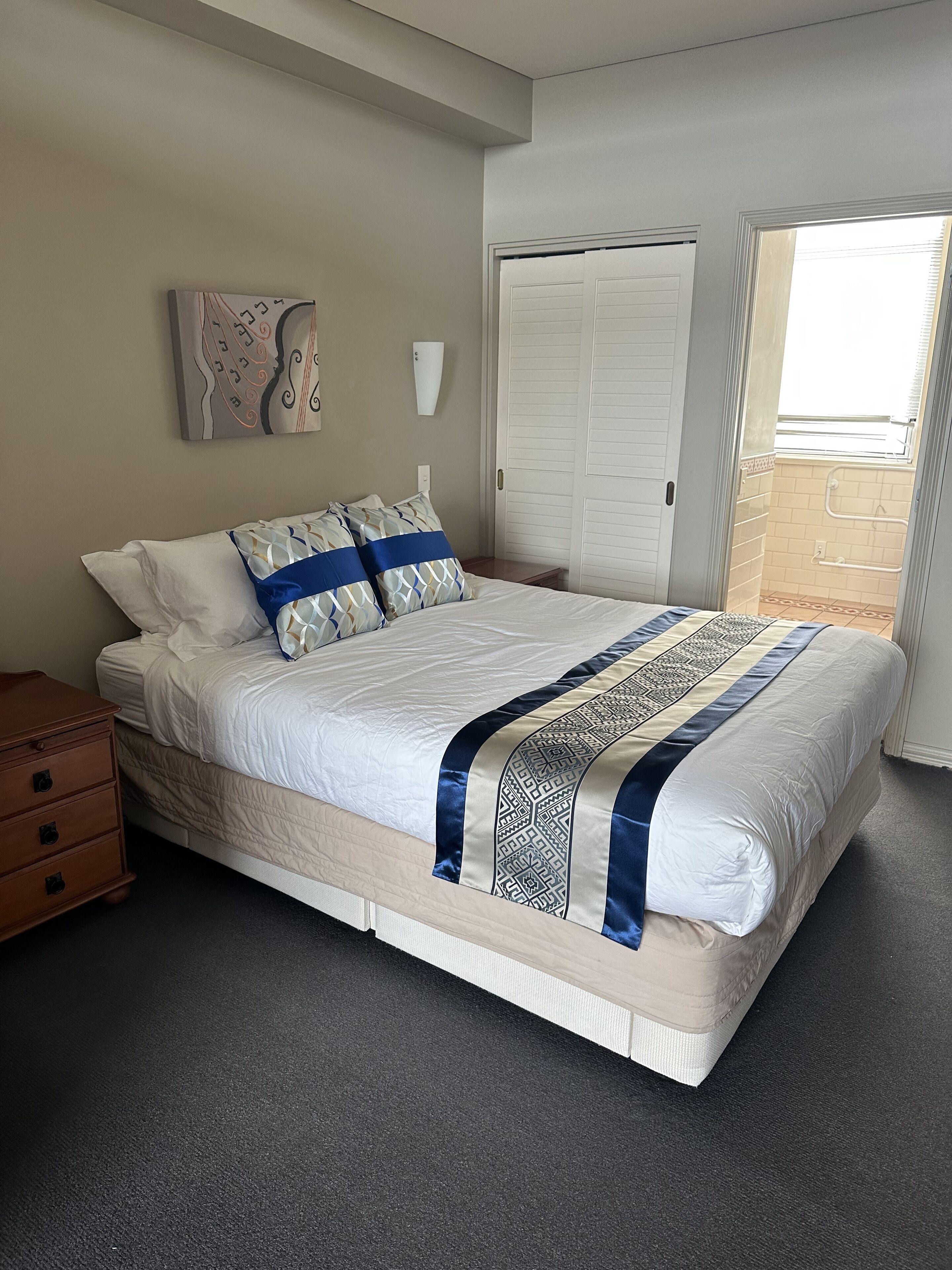 Waterfront Seaview Hotel Apartments