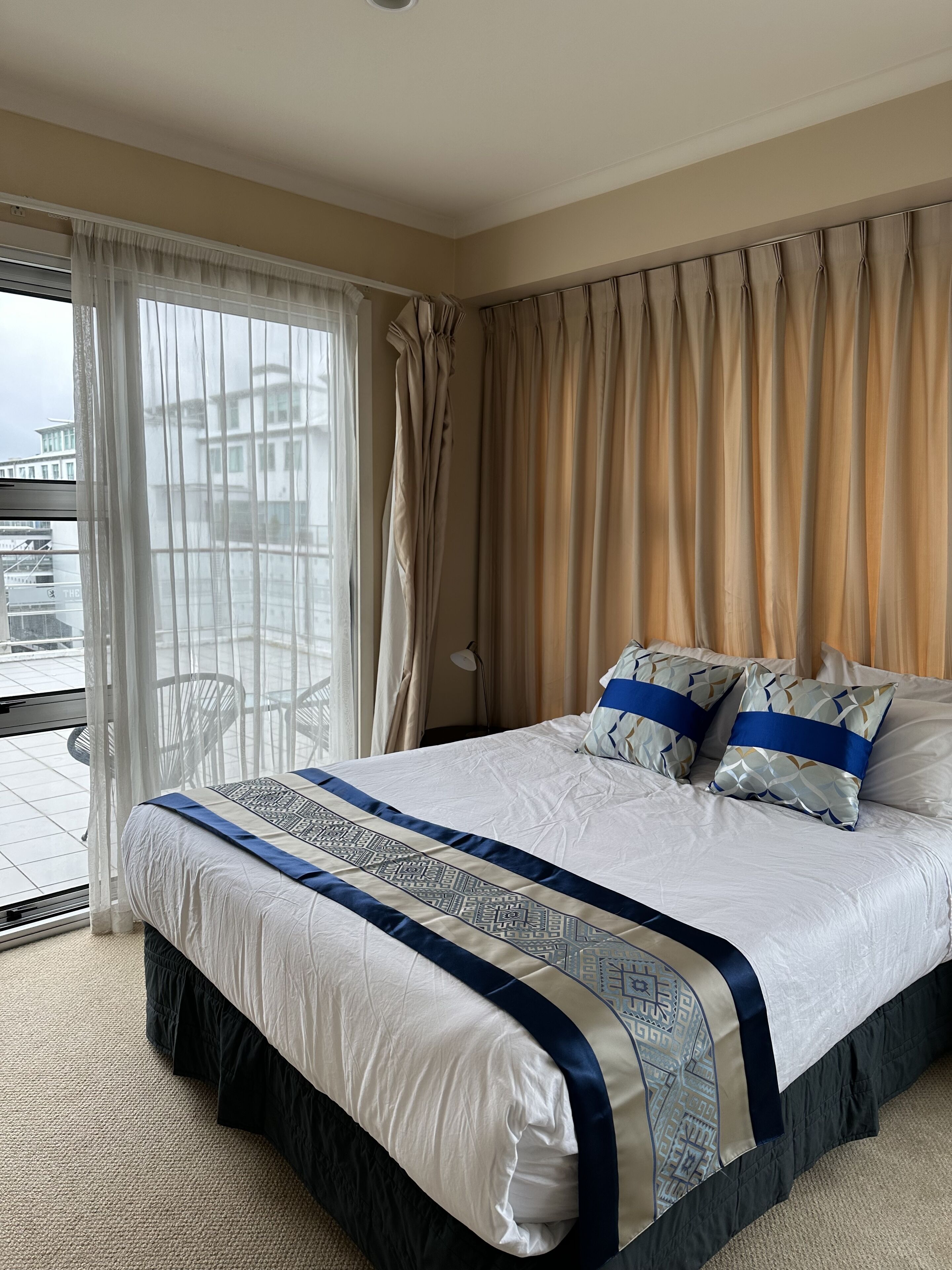 Waterfront Seaview Hotel Apartments
