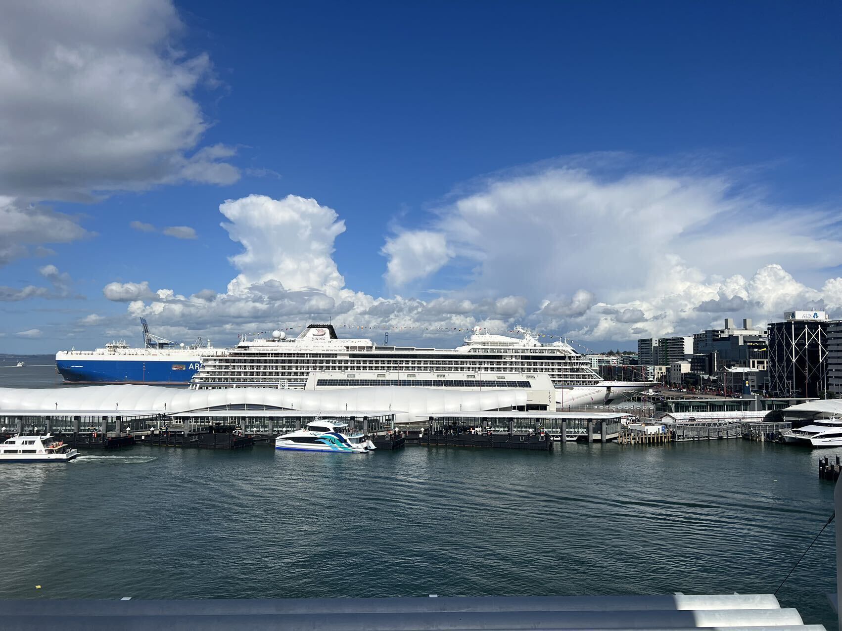 Waterfront Seaview Hotel Apartments