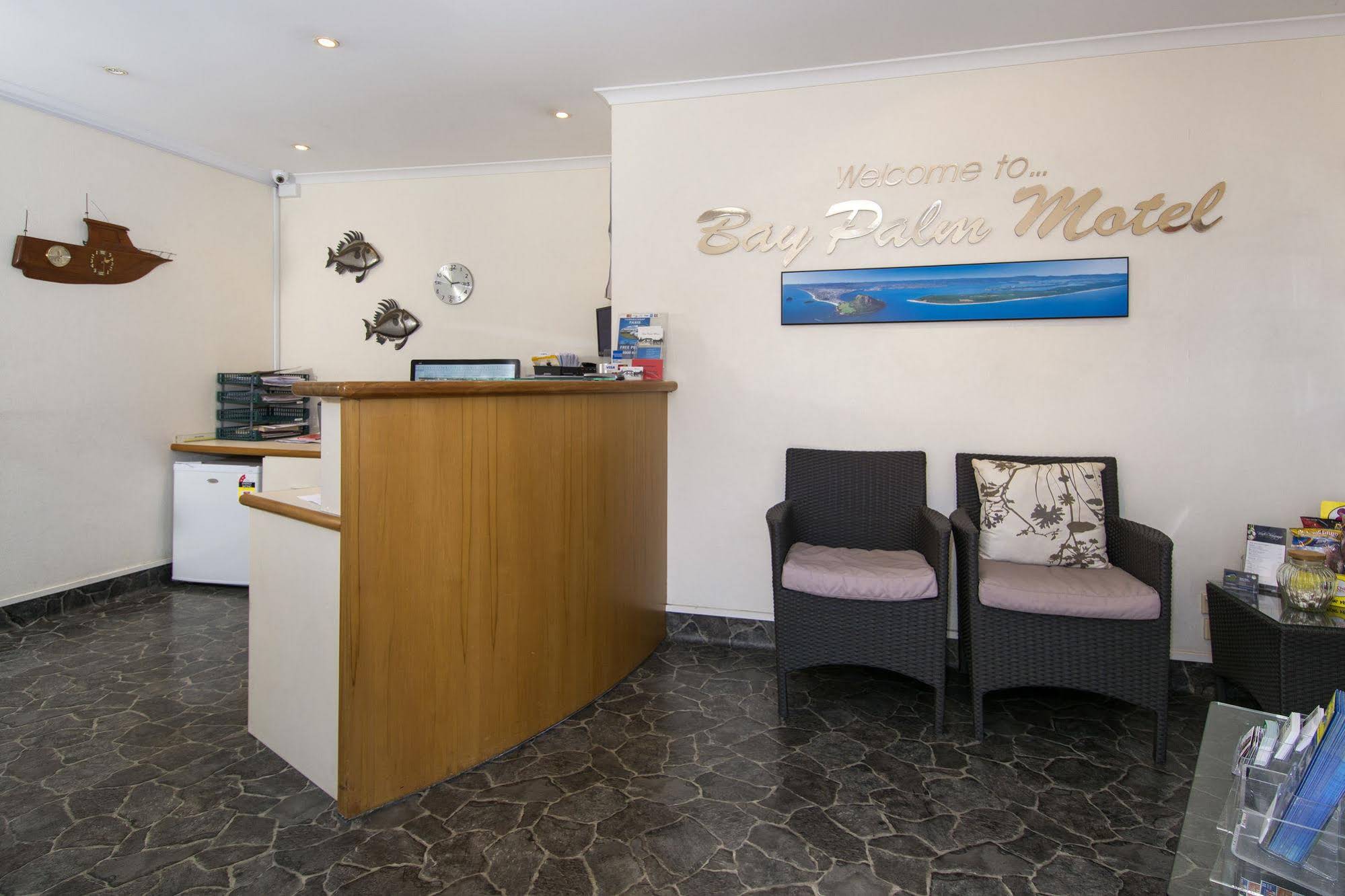 Bay Palm Motel