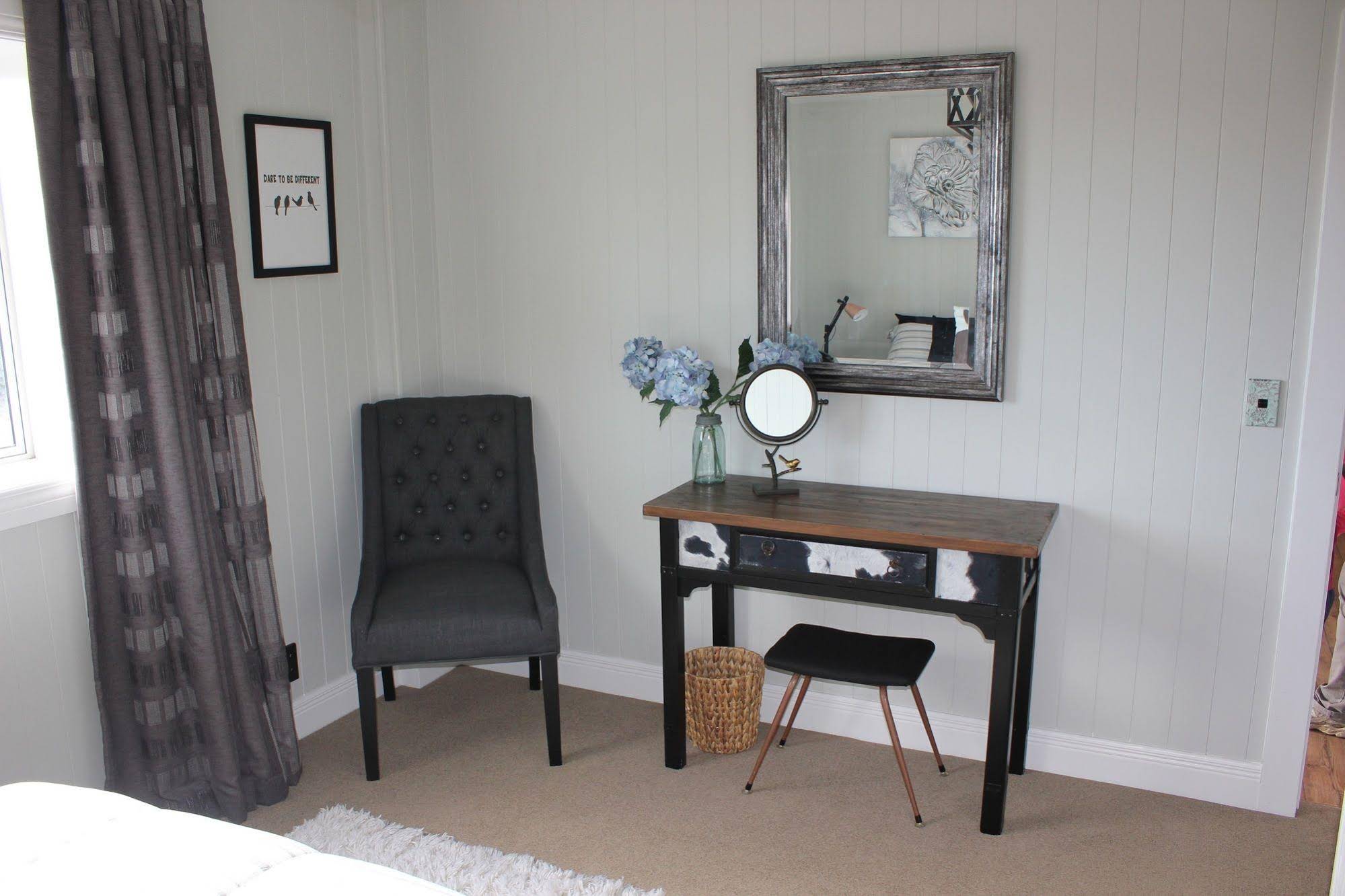 Prairies Grange Bed & Breakfast