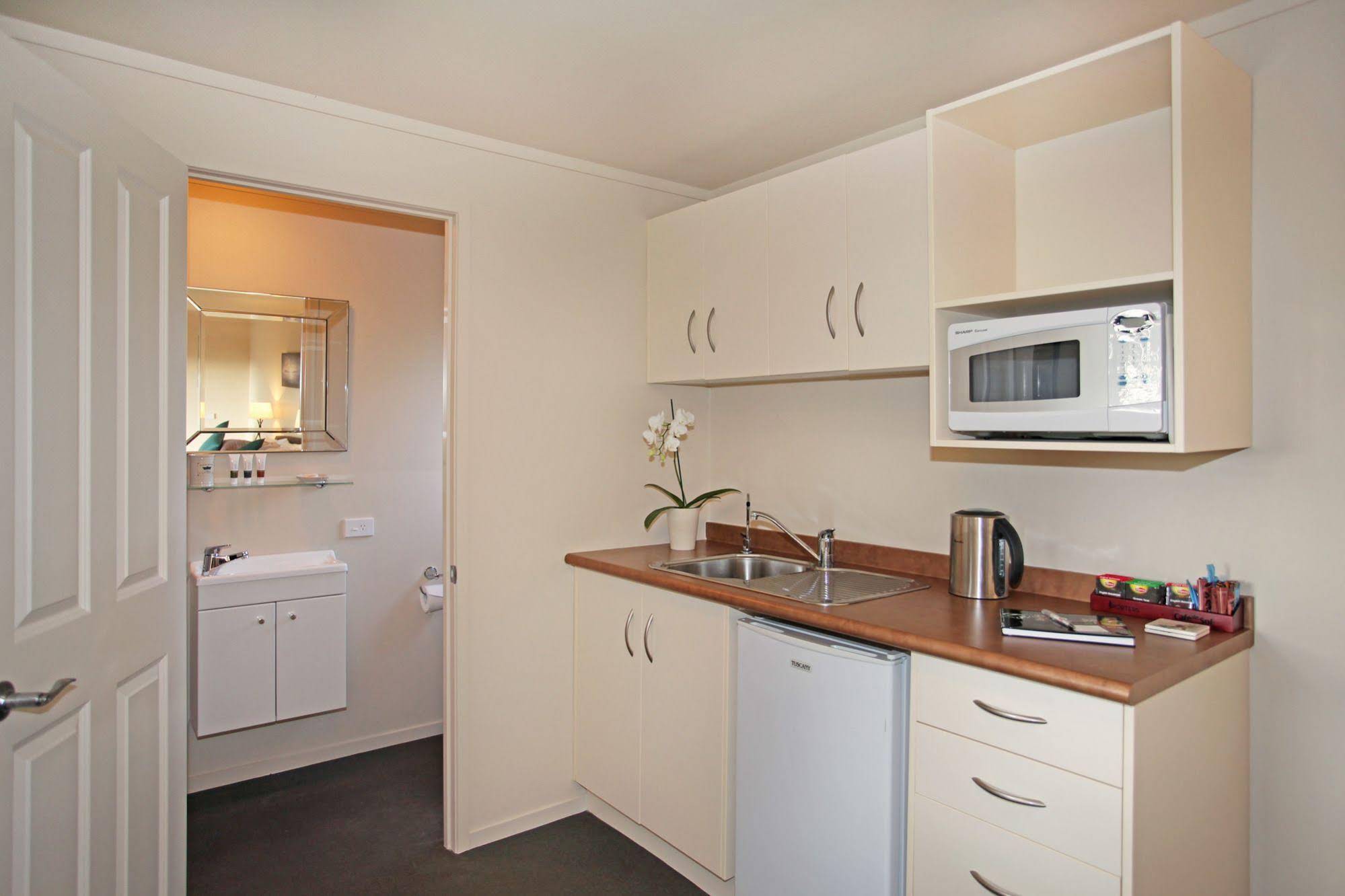 Auckland Country Cottages