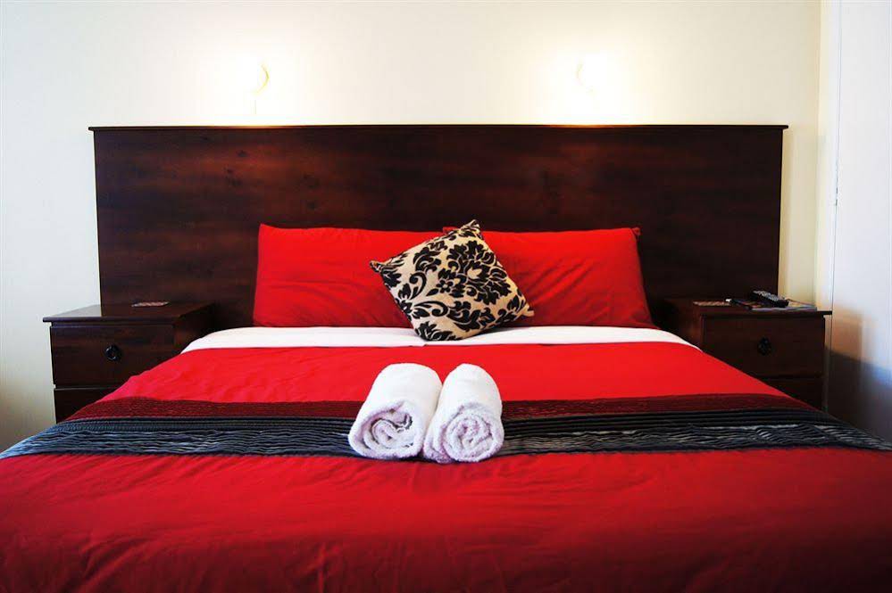 Eastland Motor Lodge