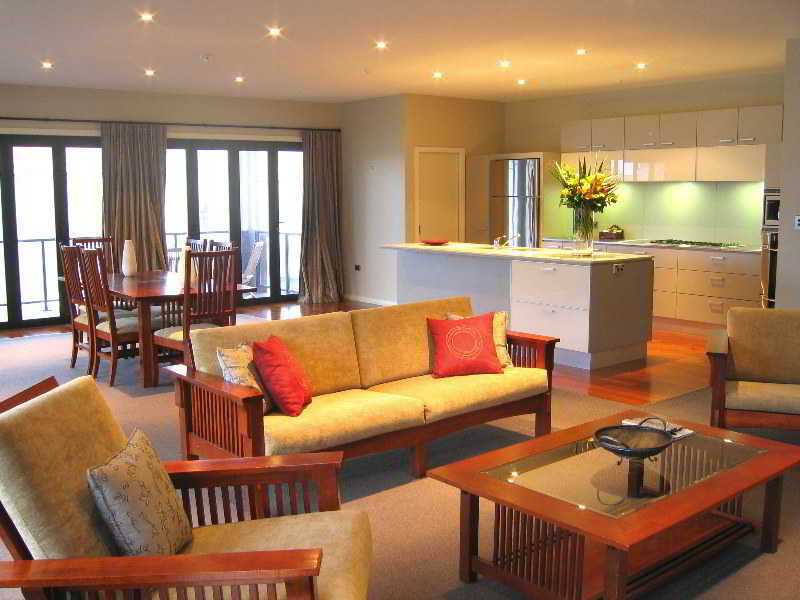 Portside Hotel, Gisborne