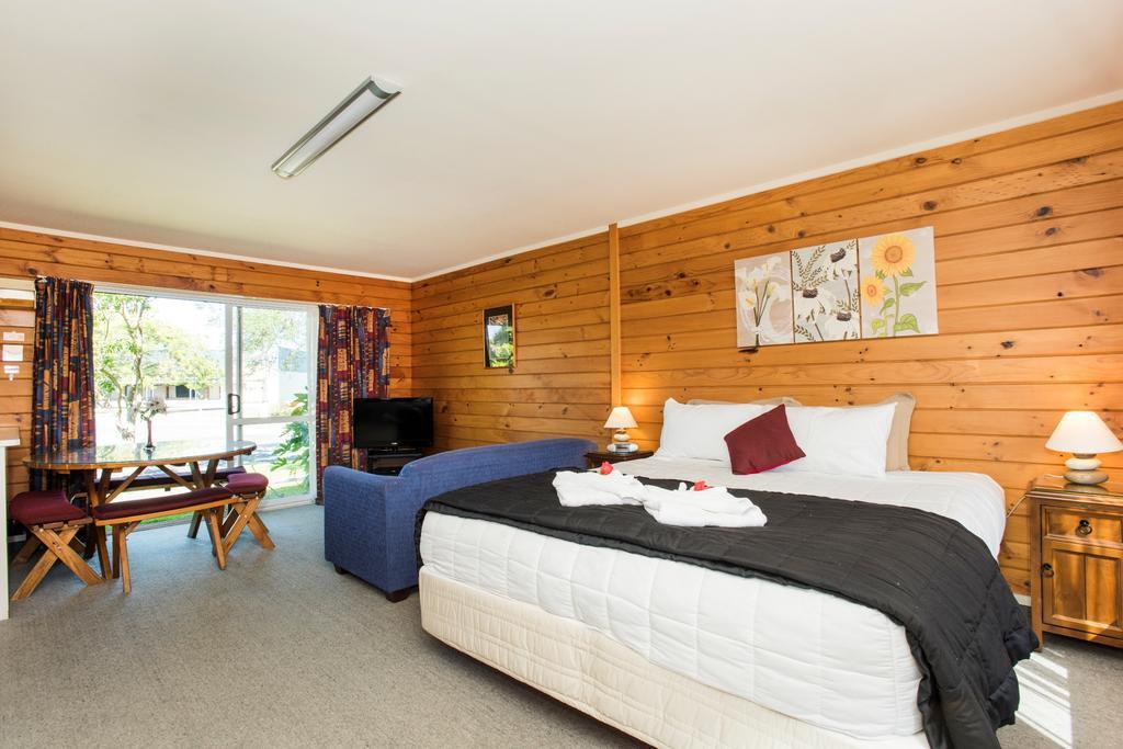 Tudor Park Motel