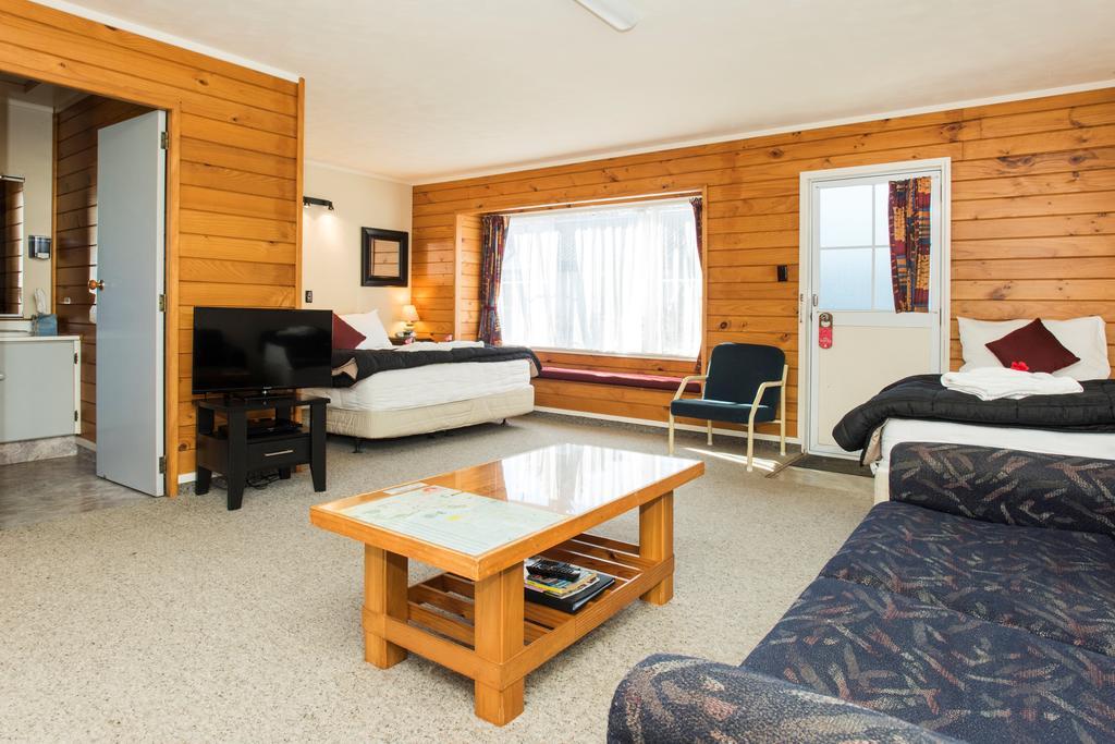 Tudor Park Motel
