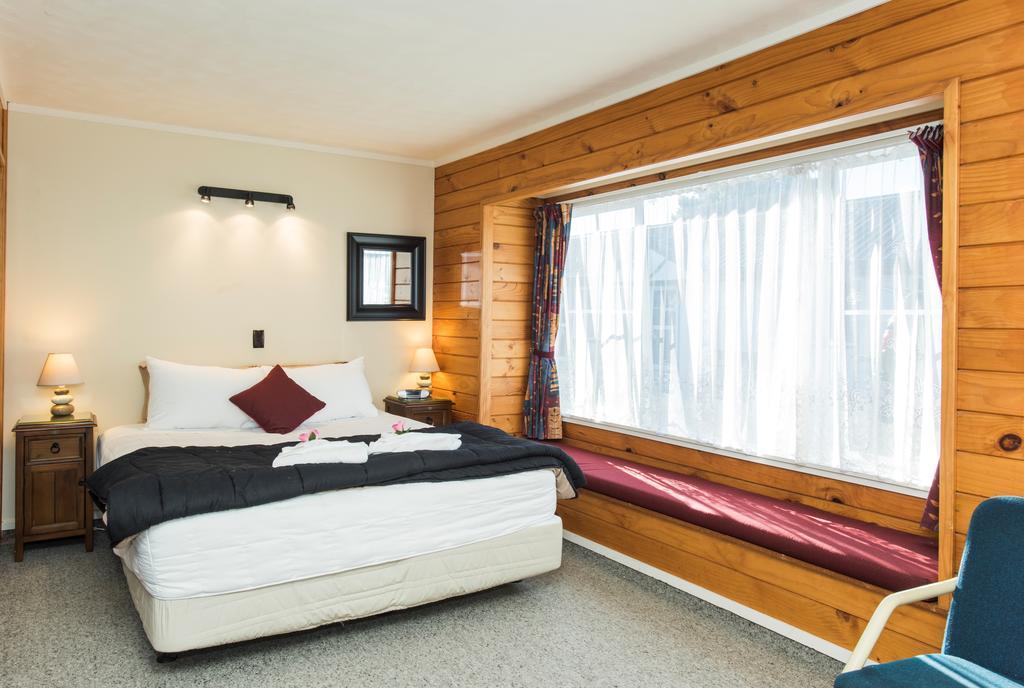 Tudor Park Motel