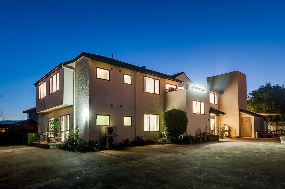 Parkside Lodge