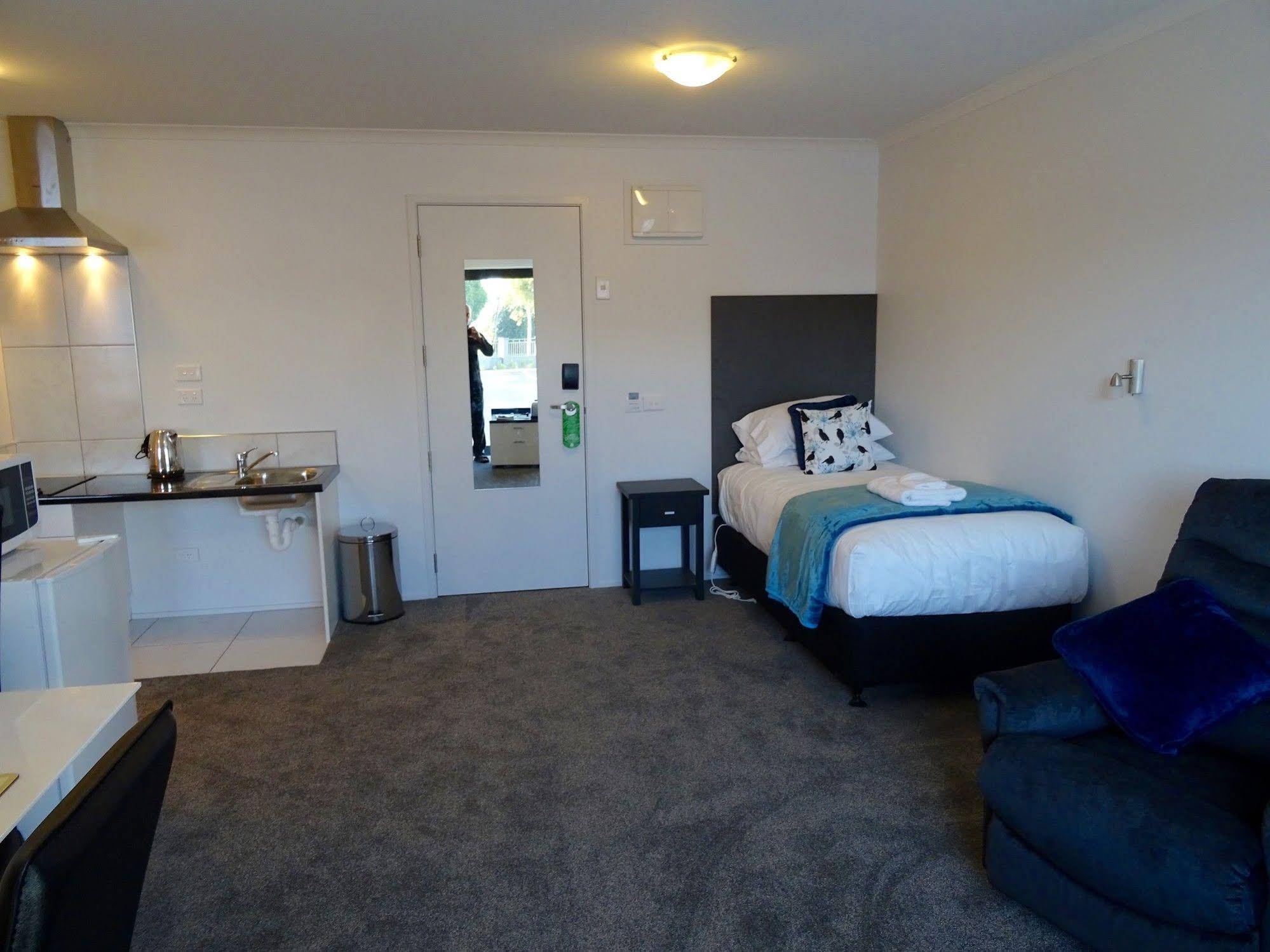 BKs Hamilton Motel