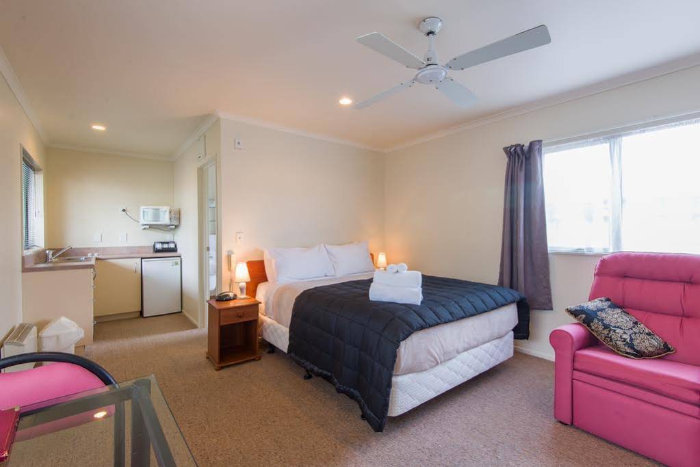 BK`s Settlers Motor Lodge