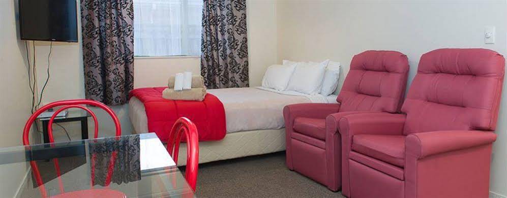 BK`s Settlers Motor Lodge