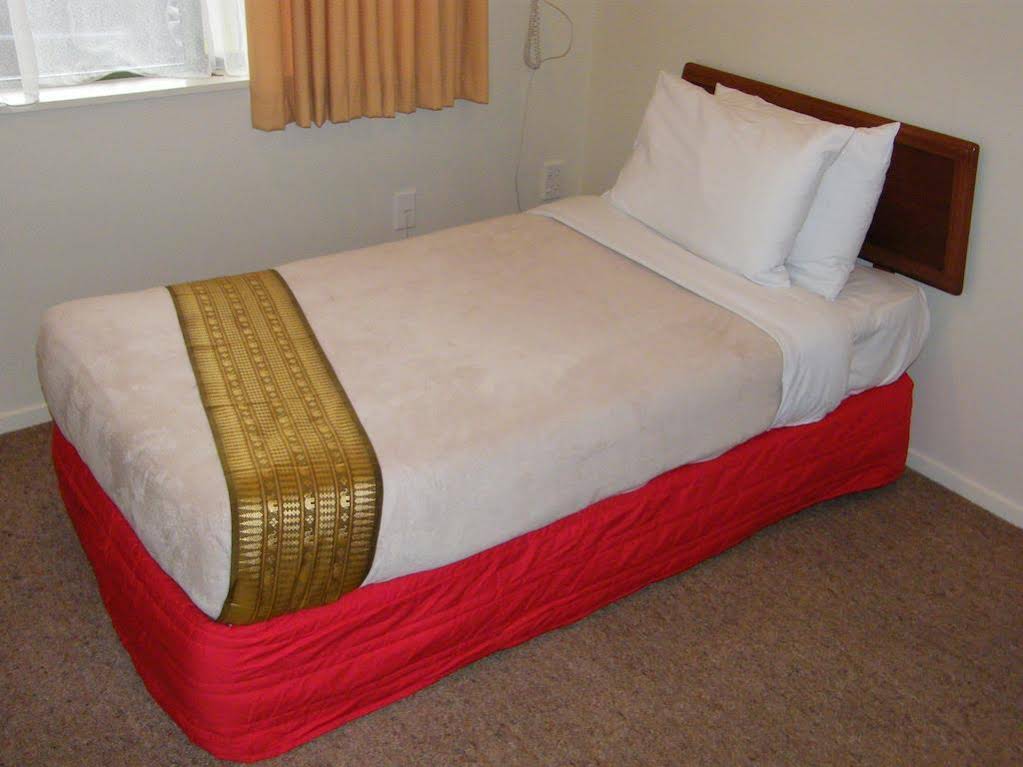 BK`s Settlers Motor Lodge