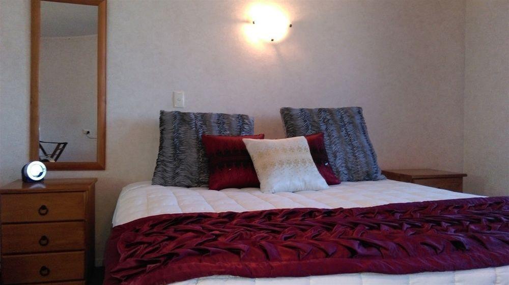 Boundary Court Motor Inn