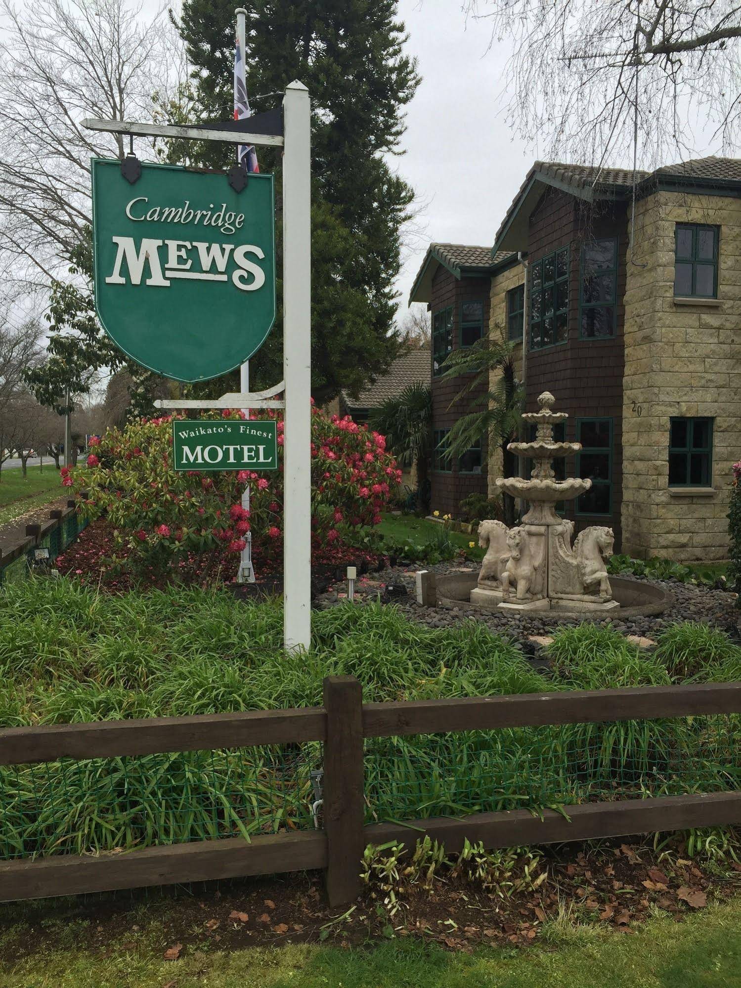 Cambridge Mews