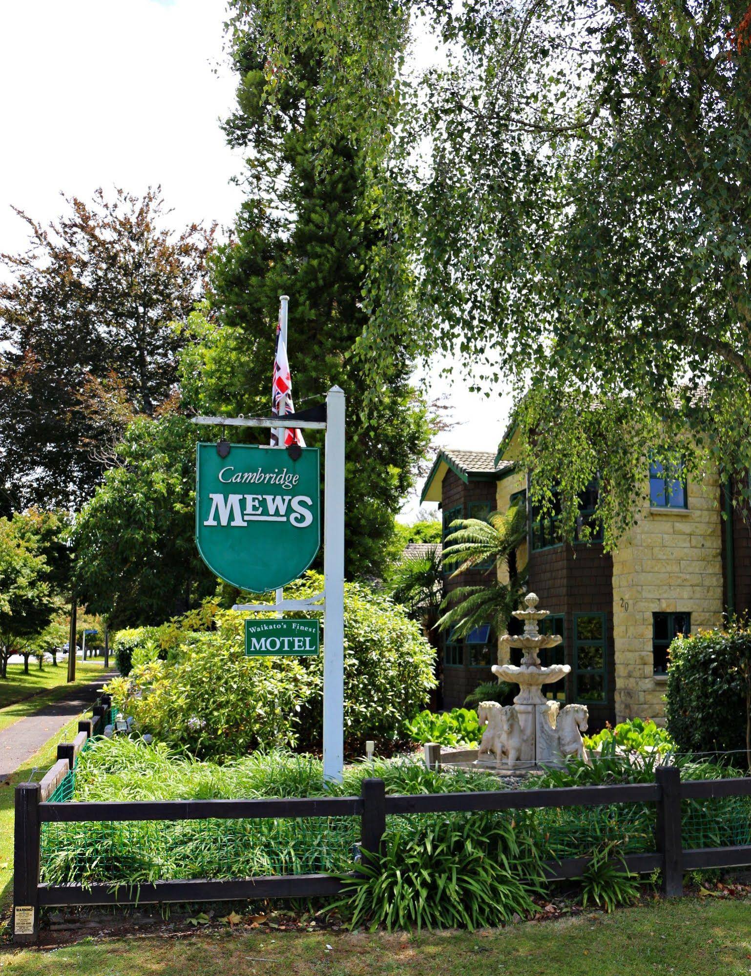 Cambridge Mews
