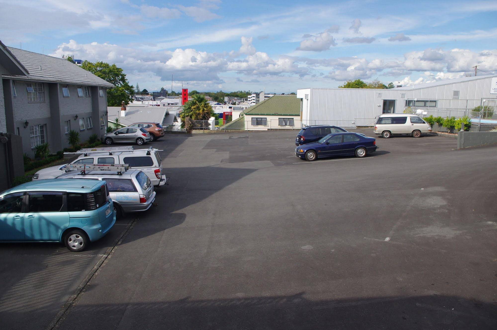 Tudor Motor Lodge