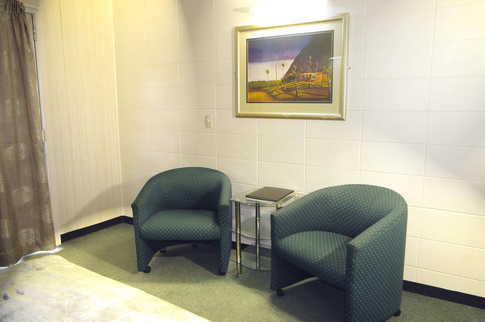 Tudor Motor Lodge