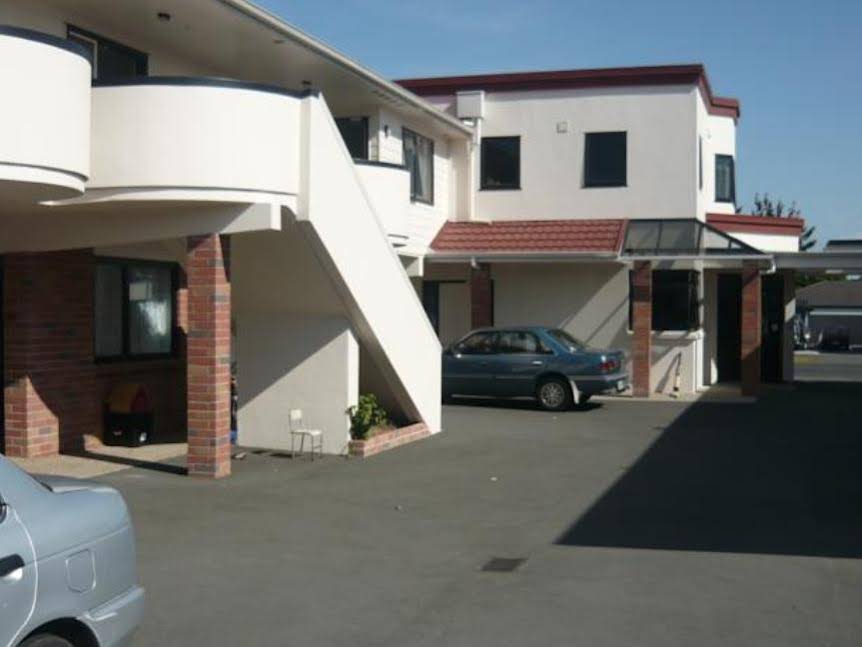 Ulster Lodge Motel