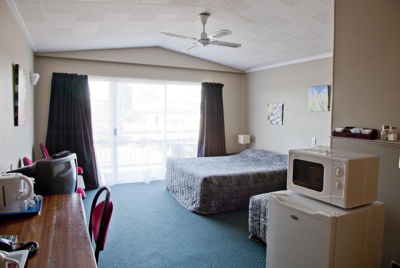 Apple Motor Inn