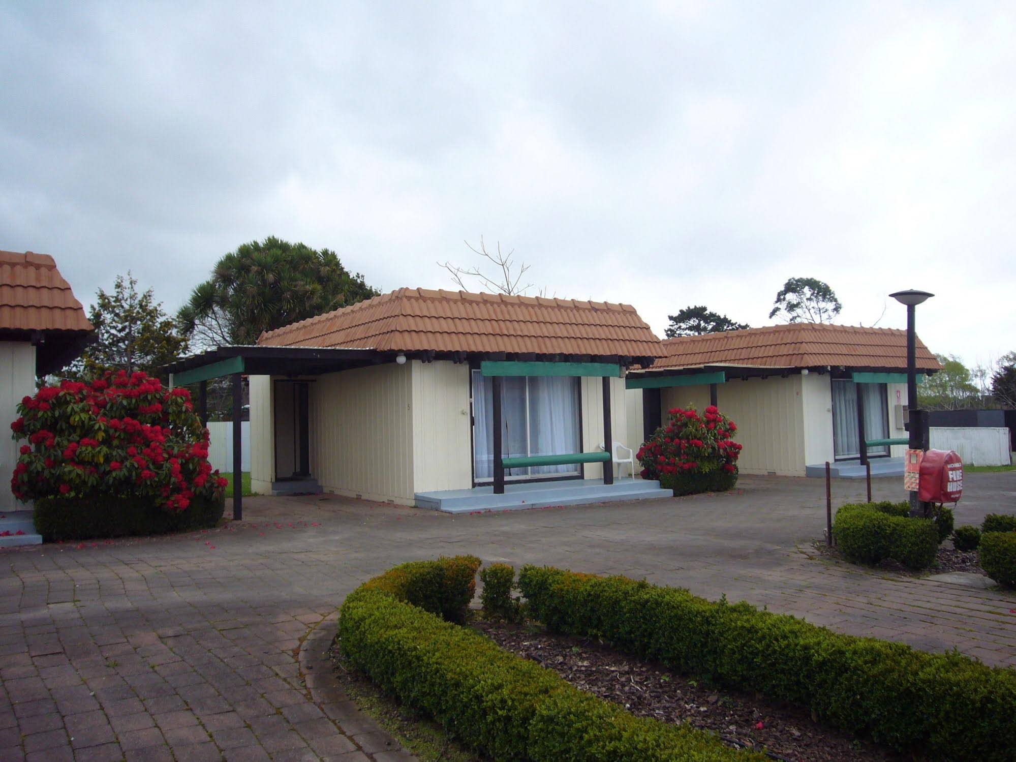 Travelodge Motel