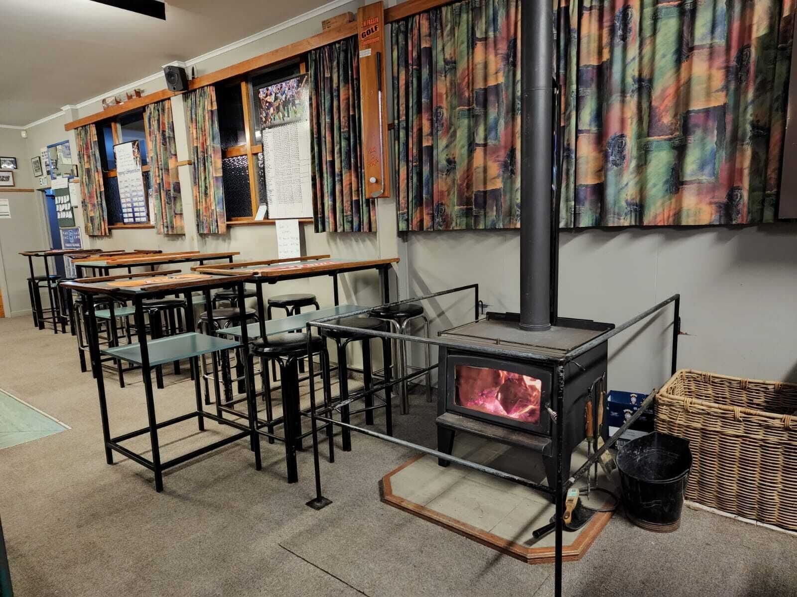 White Horse Inn Restaurant & Motel