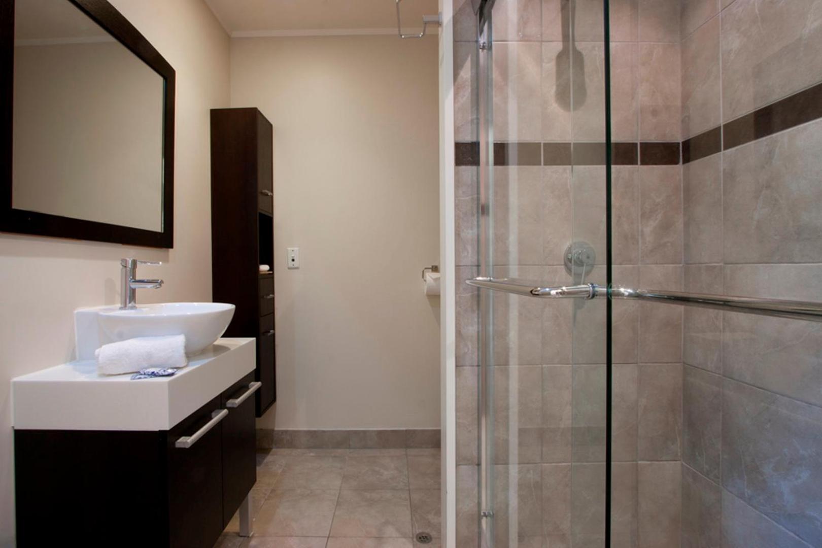 Auckland Airport Kiwi Hotel