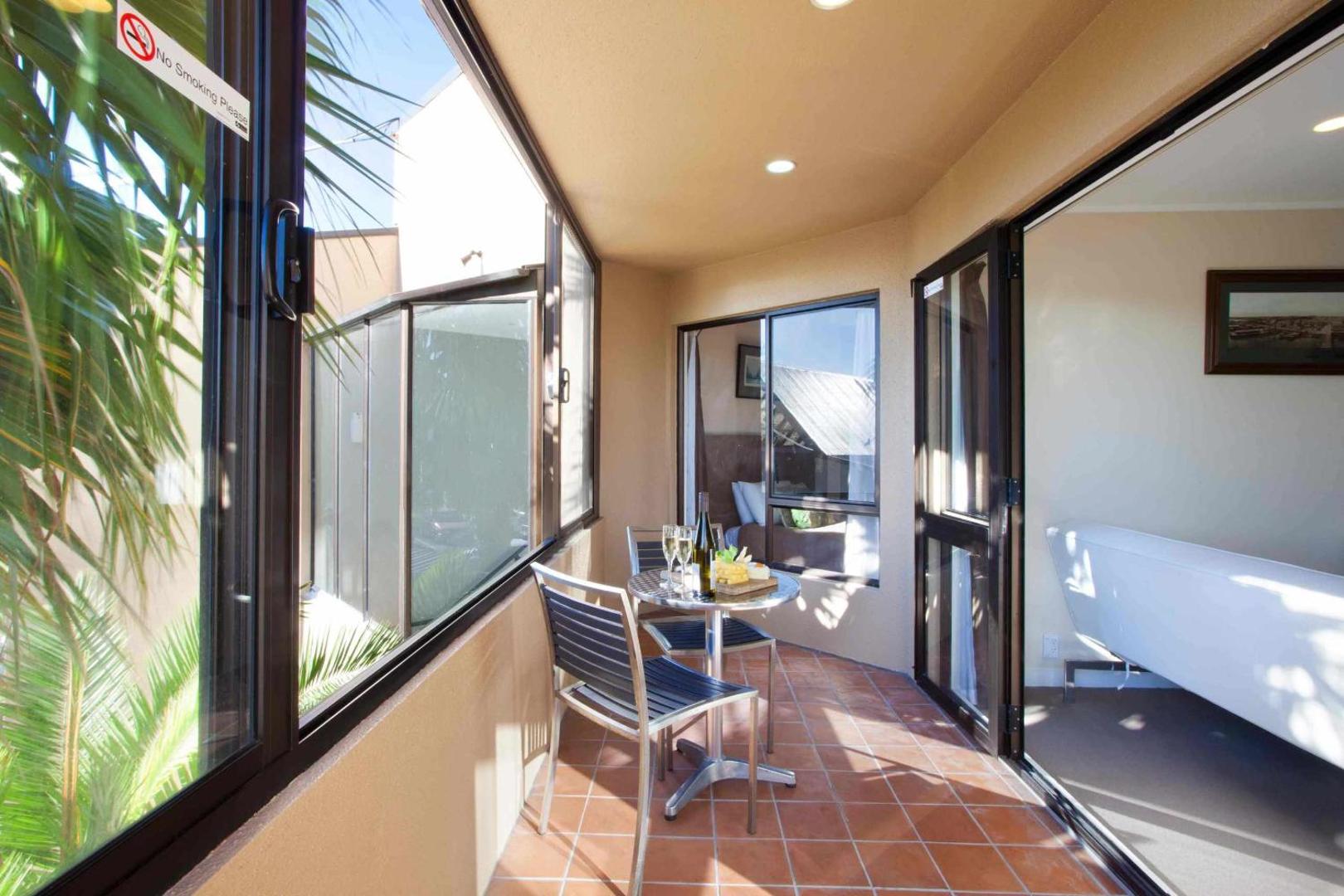 Auckland Airport Kiwi Hotel