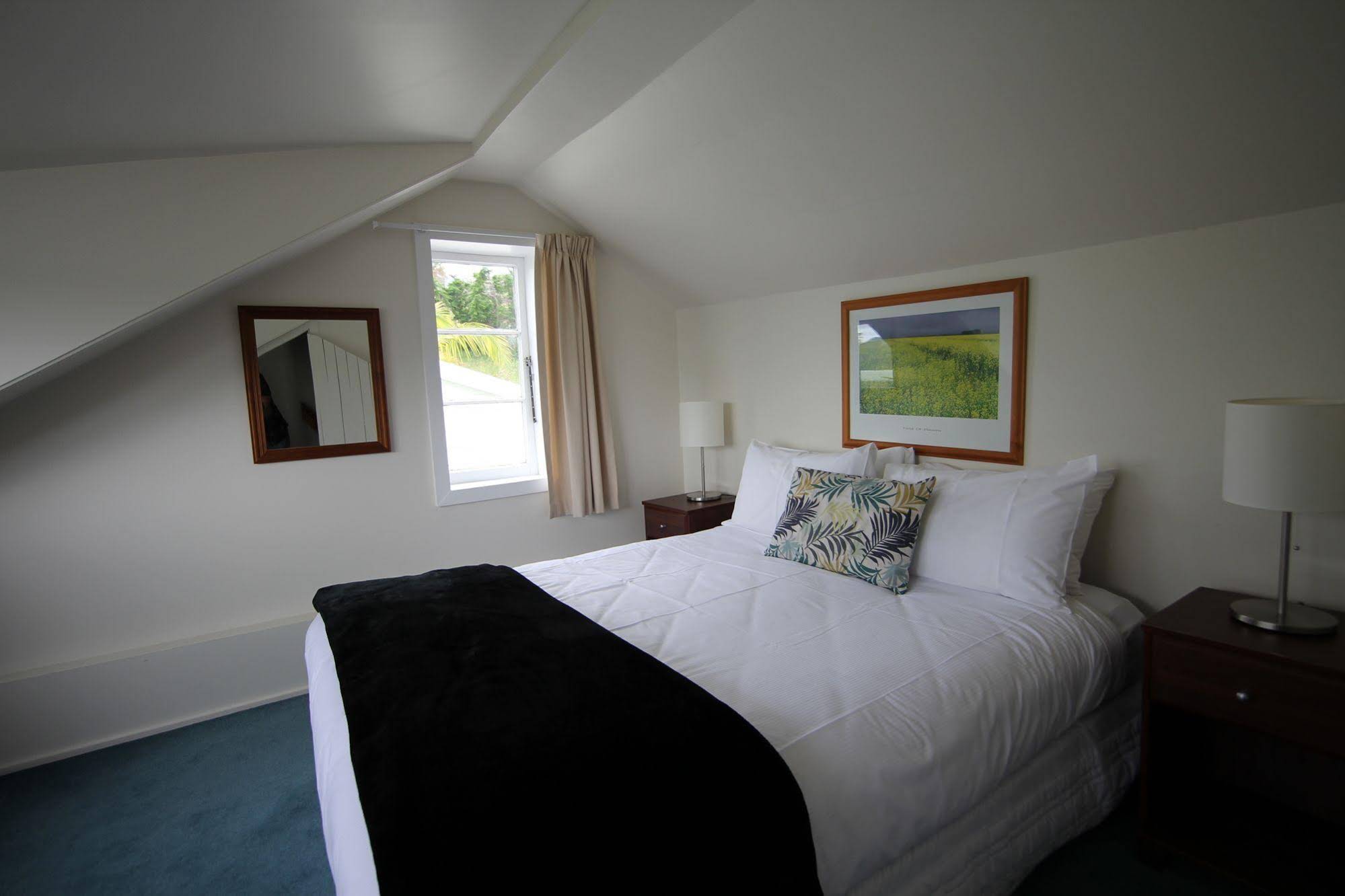 Mangonui Waterfront Apartments Motel