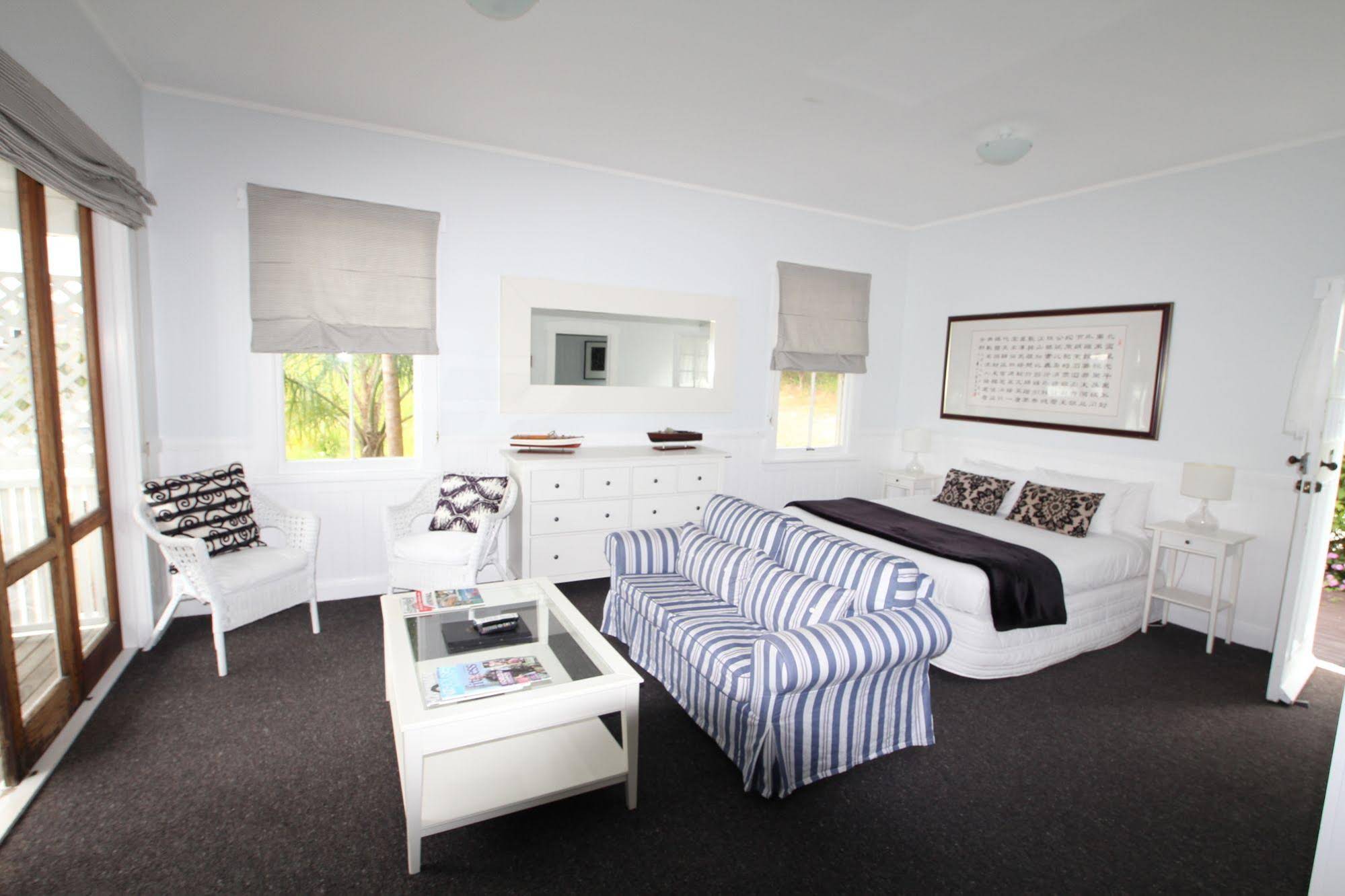 Mangonui Waterfront Apartments Motel
