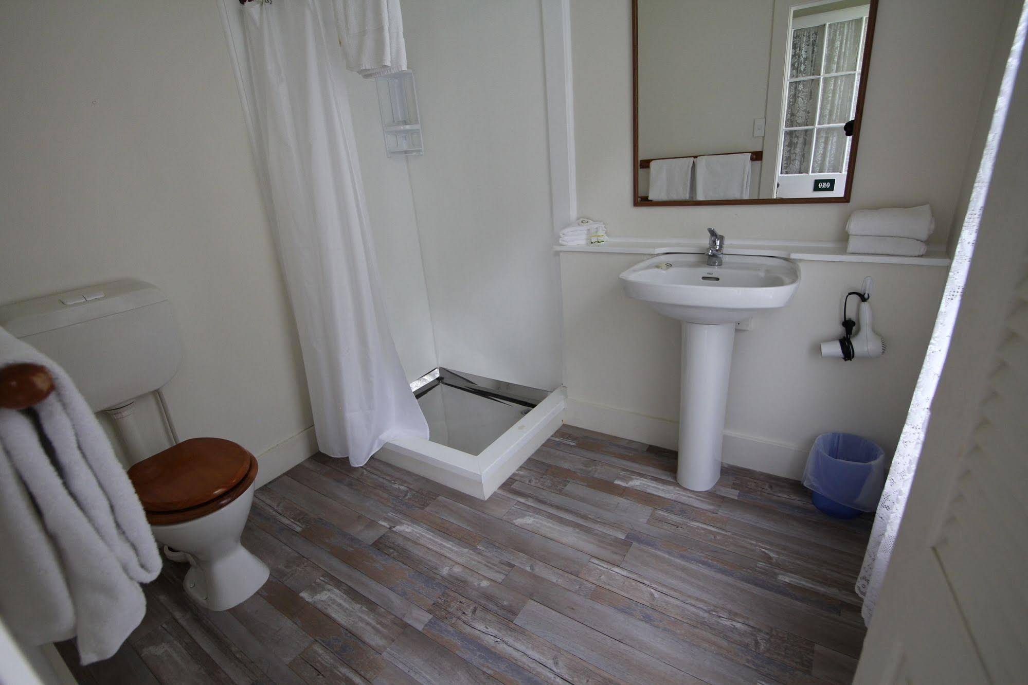 Mangonui Waterfront Apartments Motel