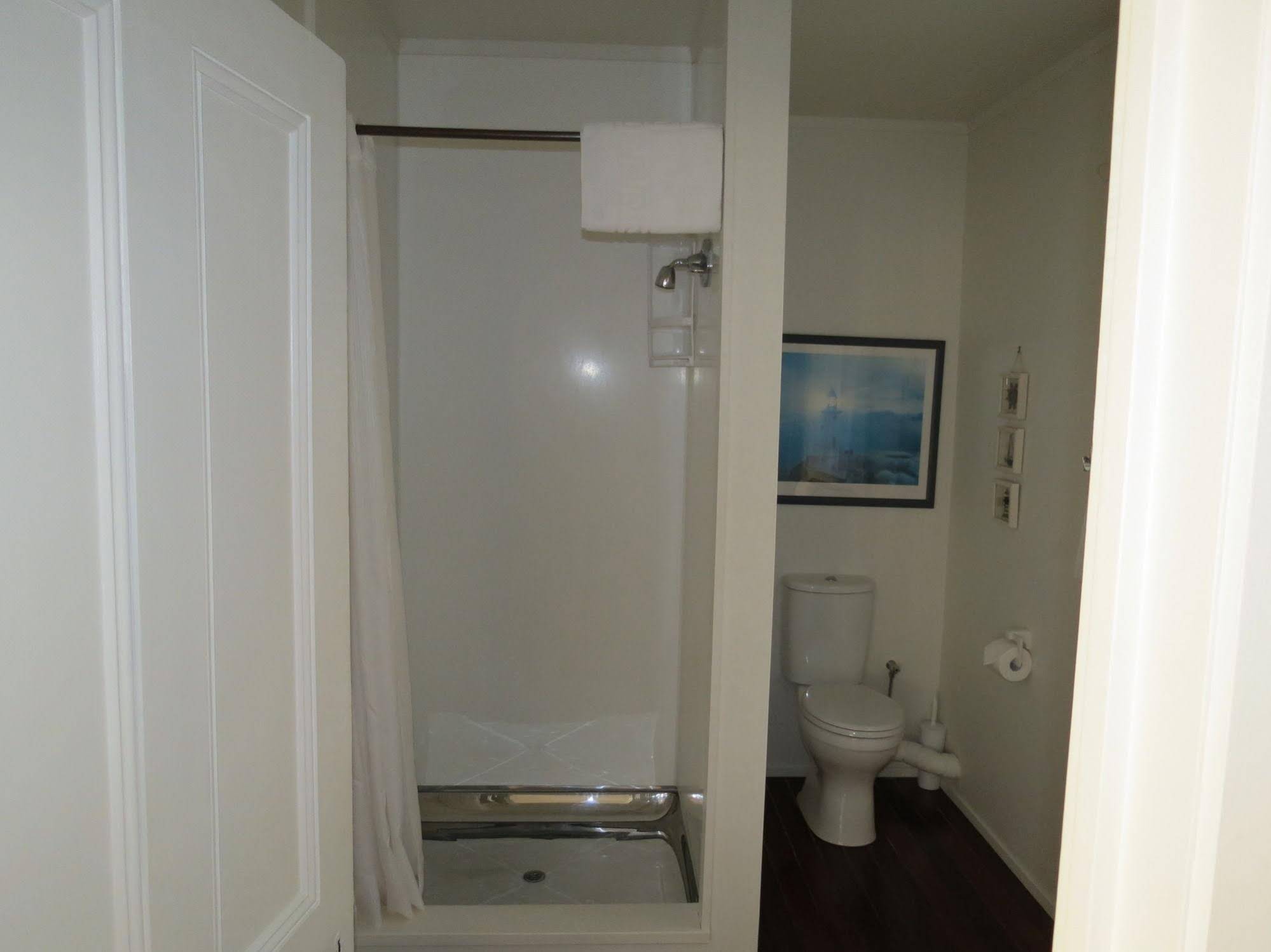 Mangonui Waterfront Apartments Motel