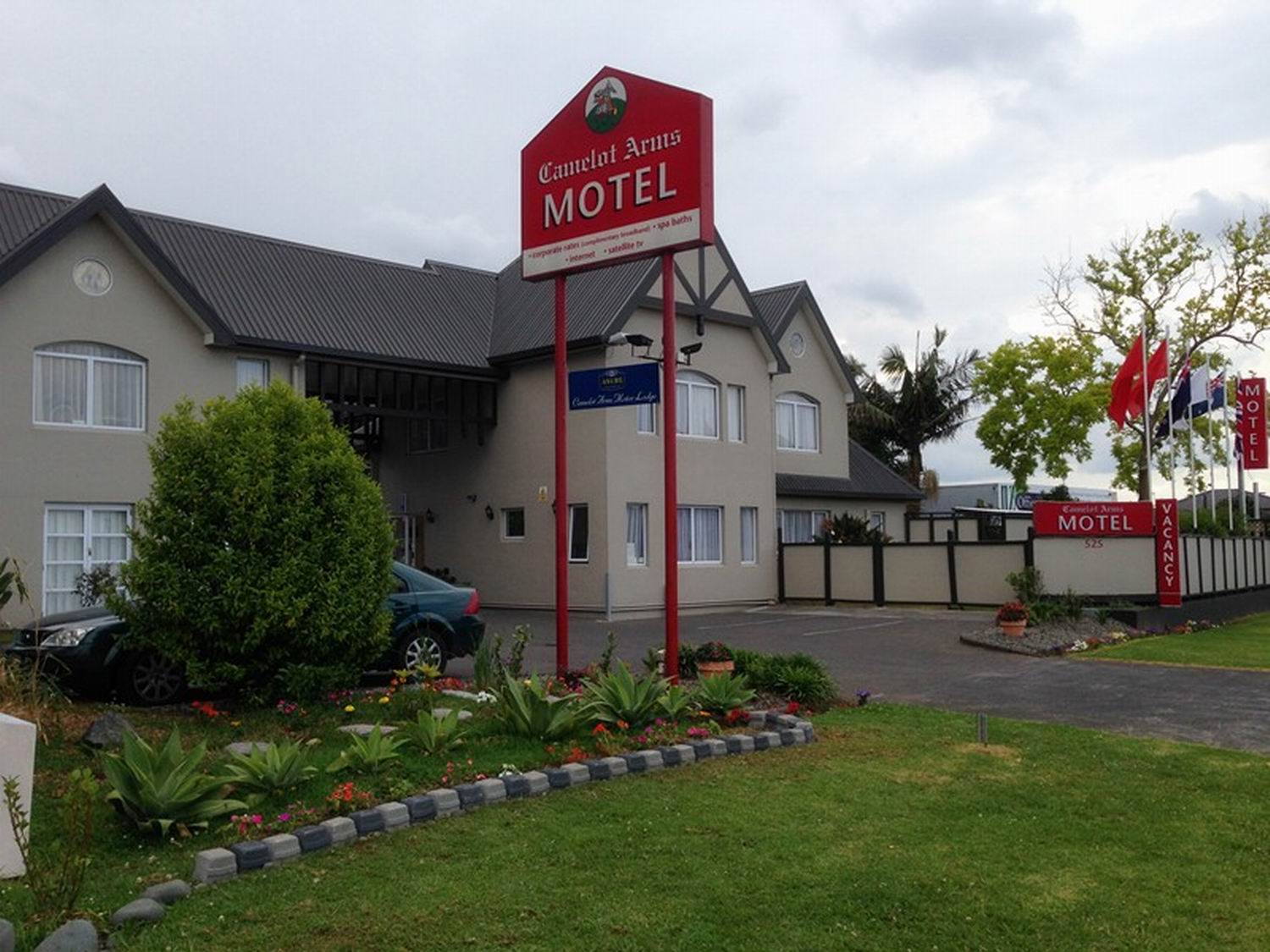 Asure Camelot Arms Motor Lodge