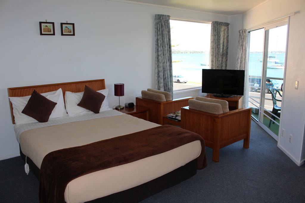 Bucklands Beach Waterfront Motel