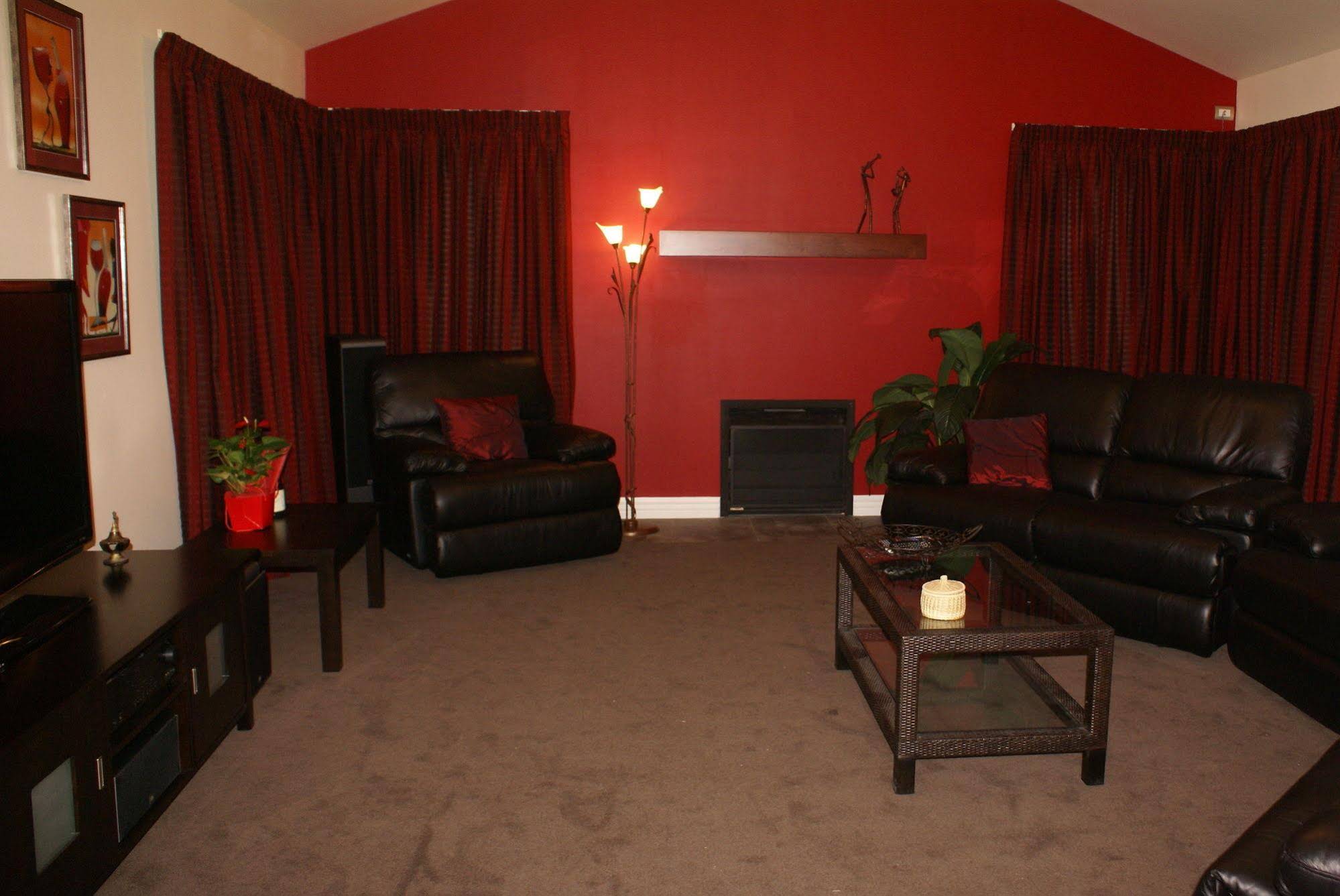 The Summit Lodge