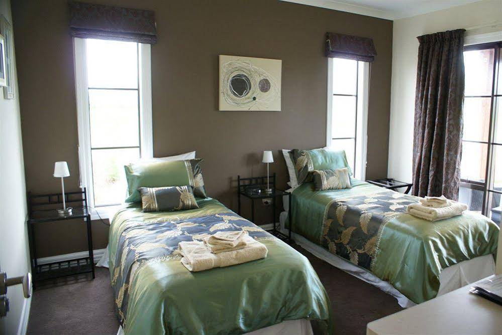 The Summit Lodge