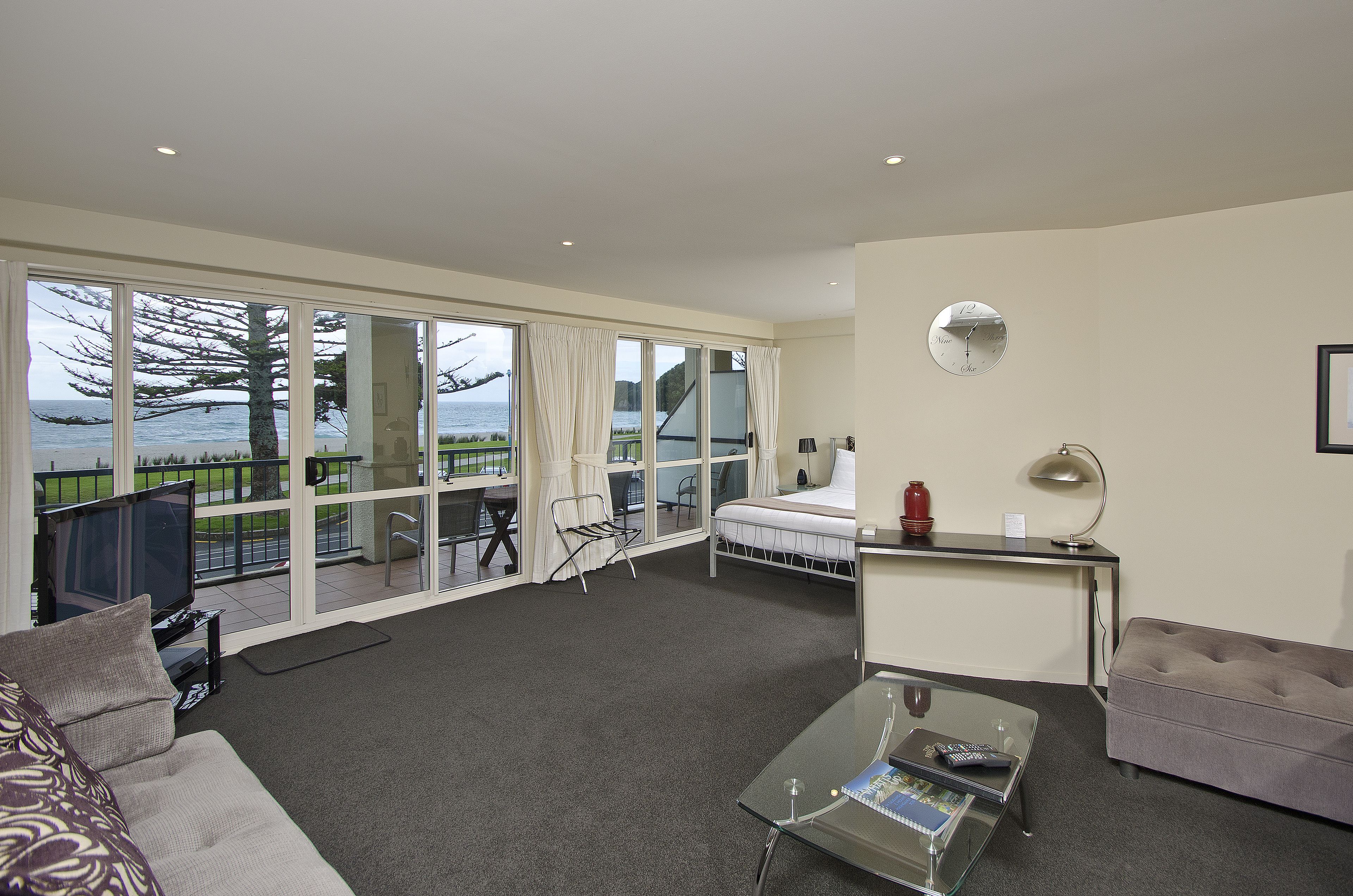 The Pavilions Beachfront Apartments