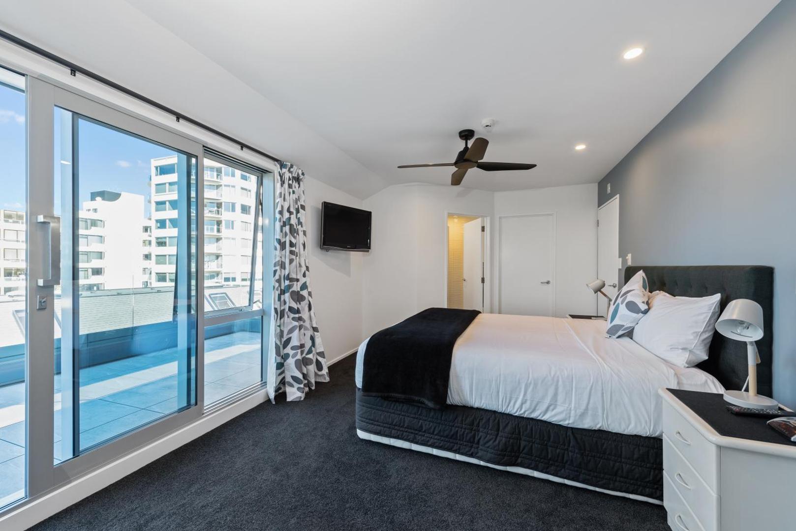 The Pavilions Beachfront Apartments