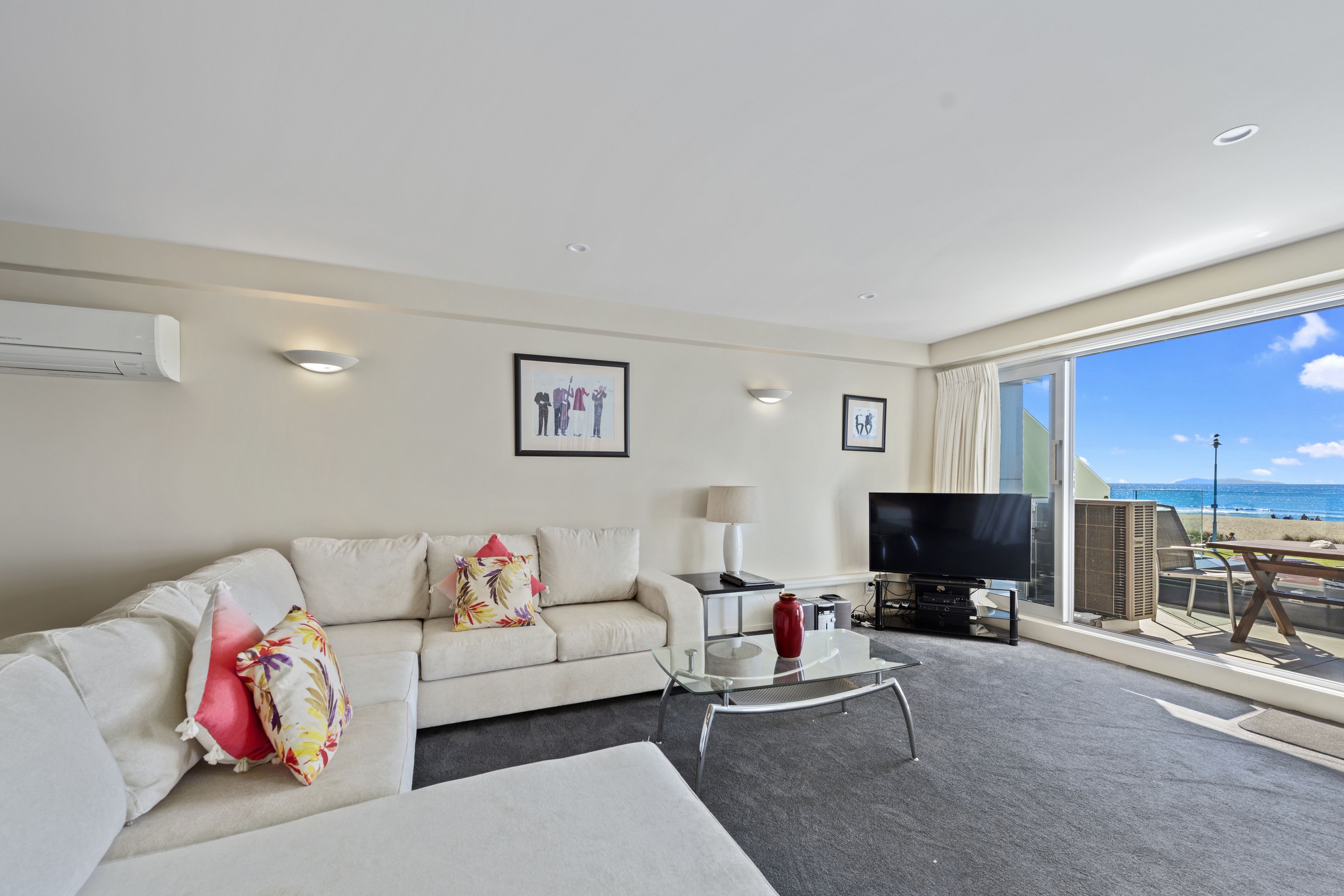 The Pavilions Beachfront Apartments