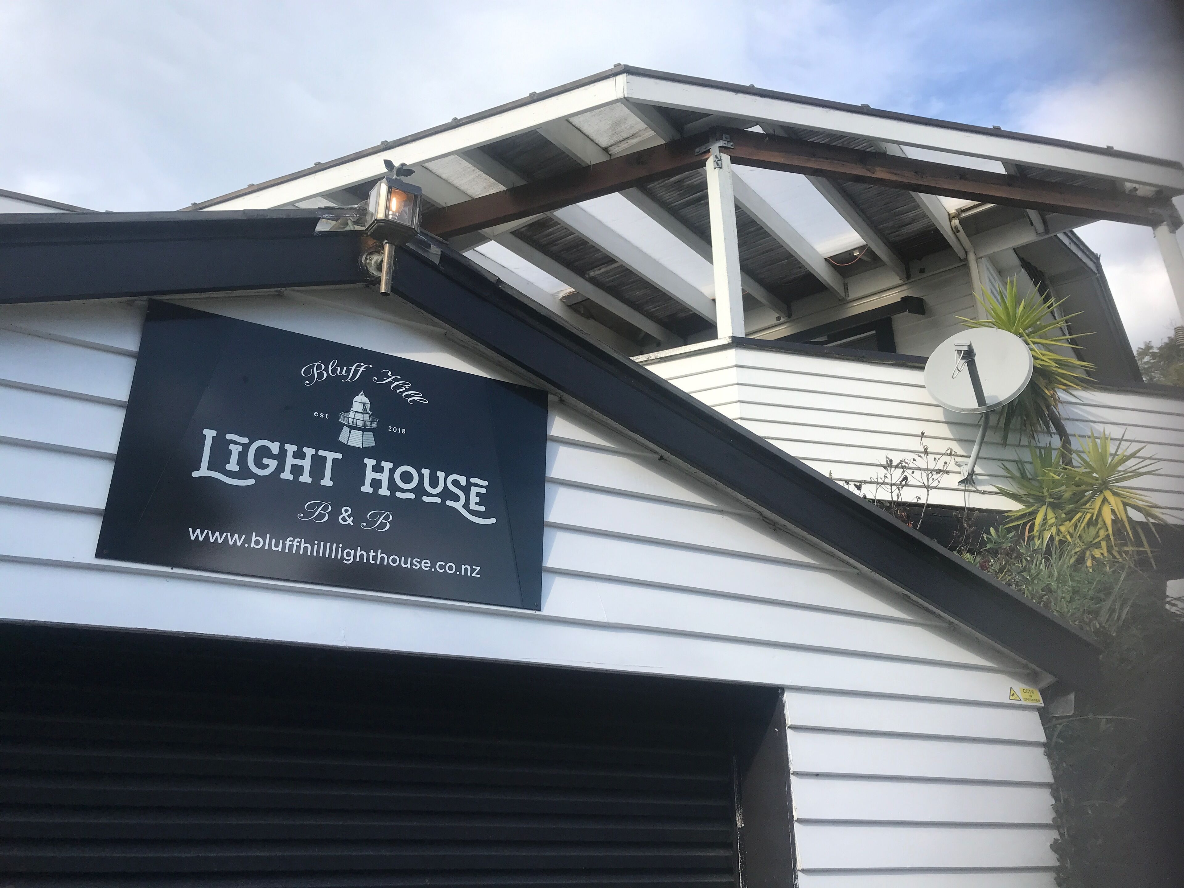 Bluff Hill Lighthouse B&B