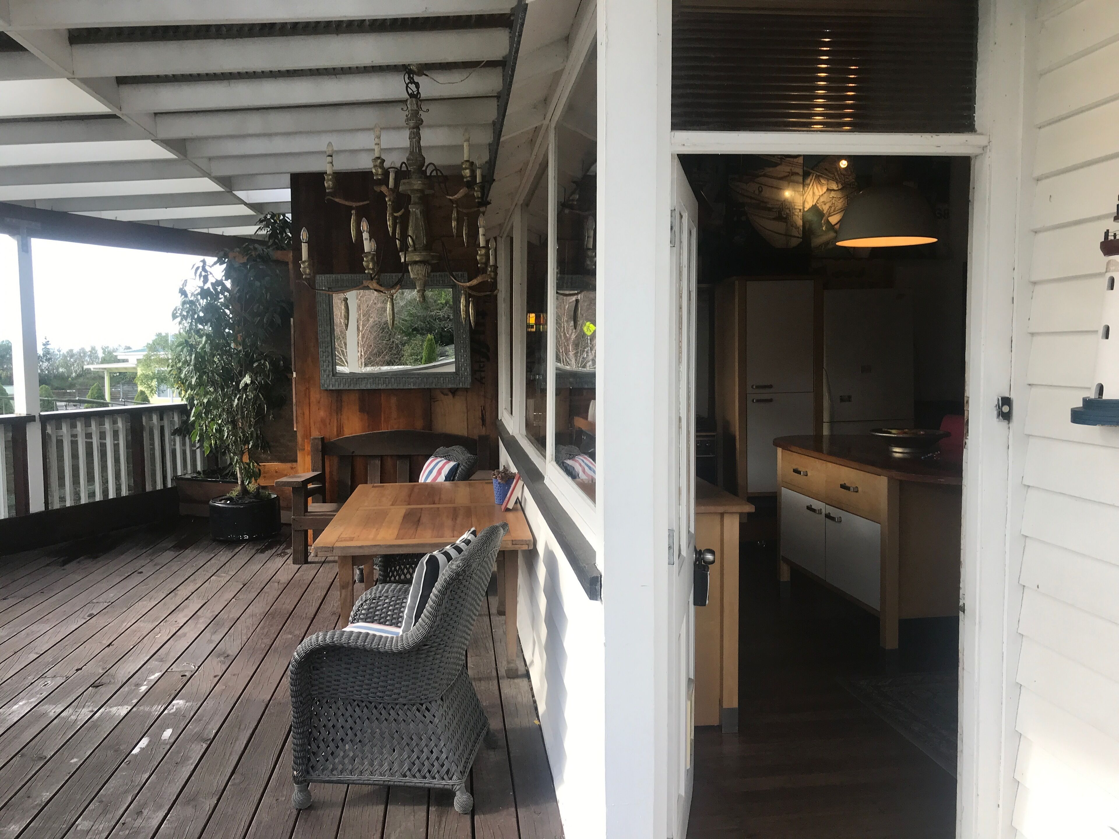 Bluff Hill Lighthouse B&B