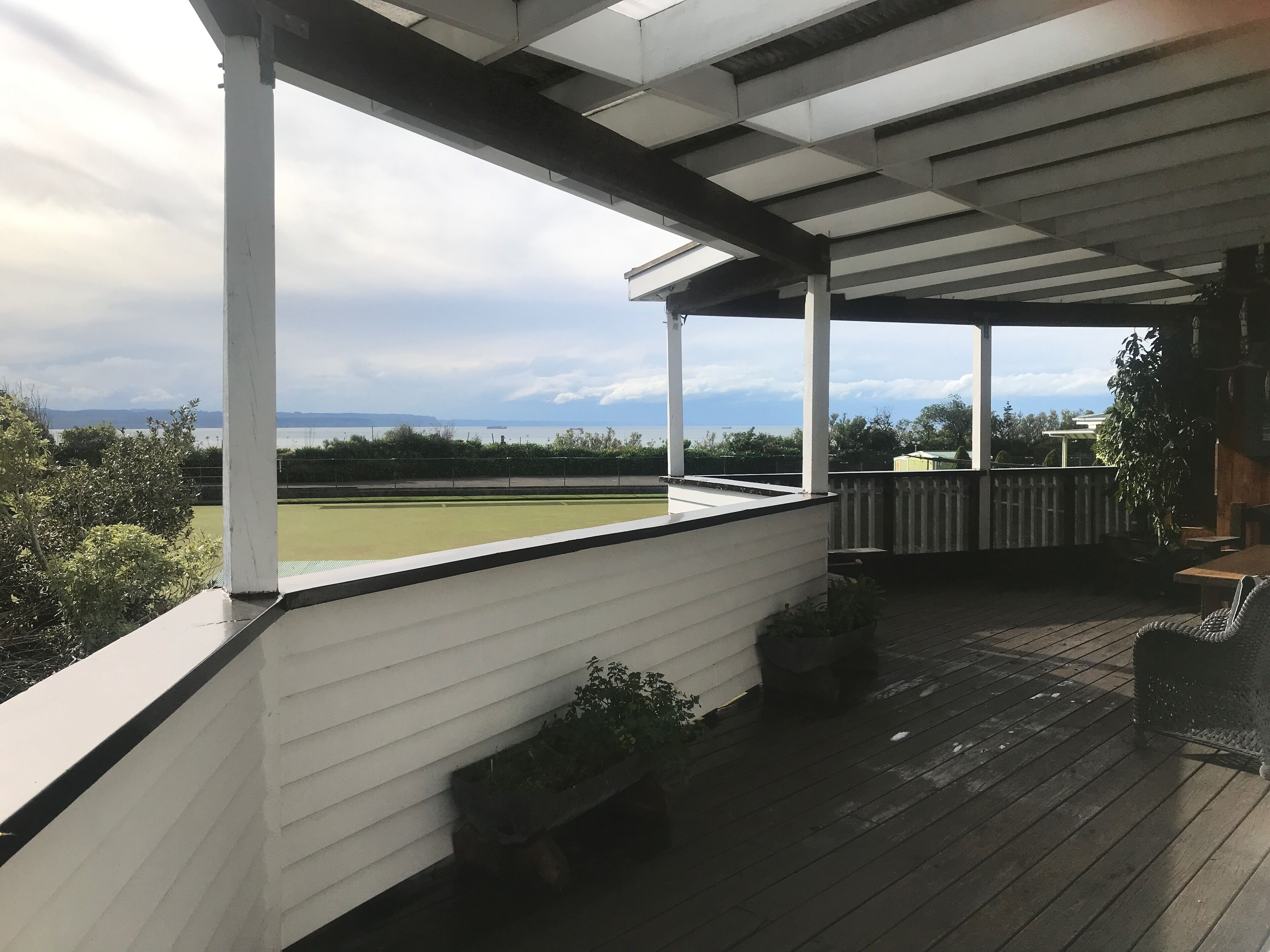 Bluff Hill Lighthouse B&B