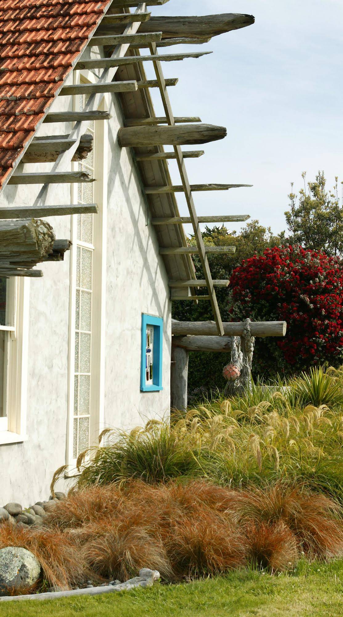 Ahu Ahu Beach Villas