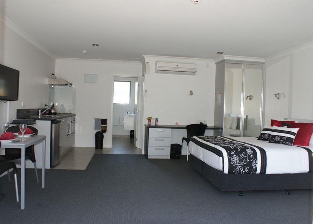 Pukekura Motor Lodge