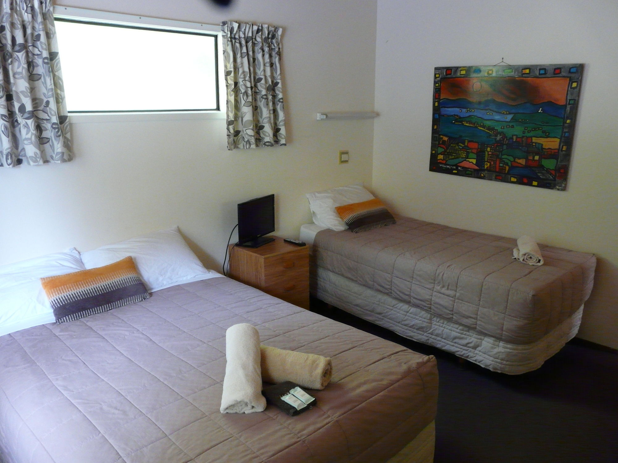 Sunflower Lodge