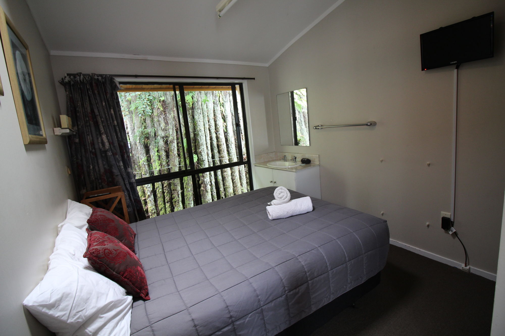 Sunflower Lodge