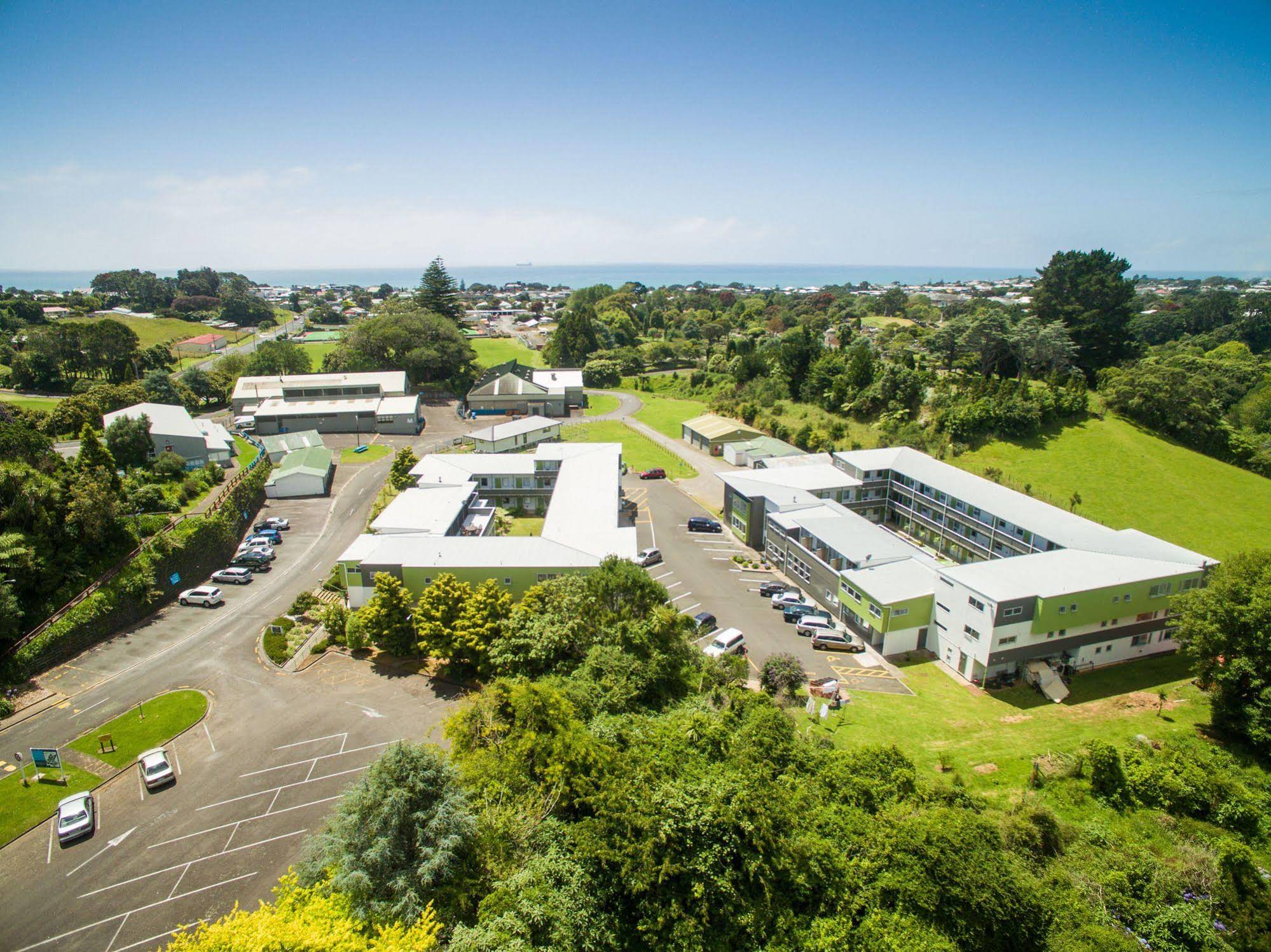 Tehenui Lodge